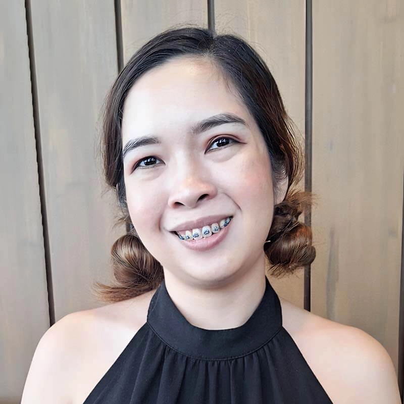 Headshot of Jessa Tolentino, cost engineer at Blue Star Design Build.